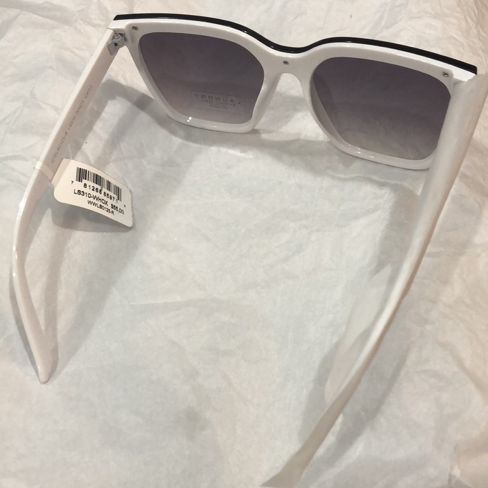 Laundry Shelli Segal LS310 white black trim brow bar square look sunglasses new